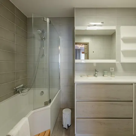 Neuf 3 Pieces Avec Parking Et Wi-fi A - Fr-1-754-92 Apartman *